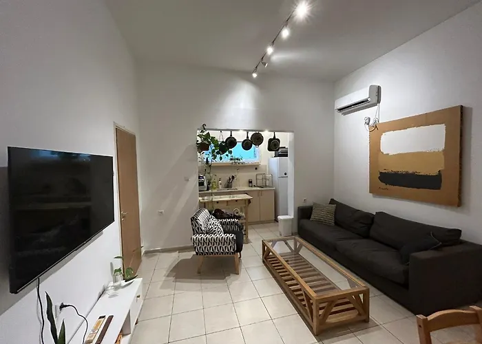 Apartment In Levontine